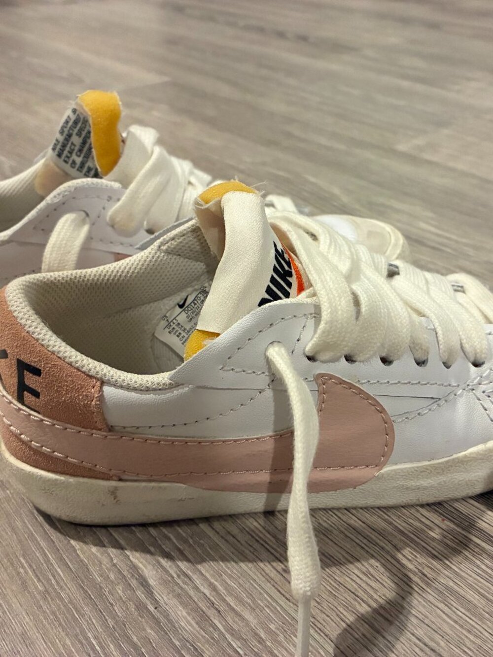 Womens Nike Blazer Low Jumbo White/Pink size 7